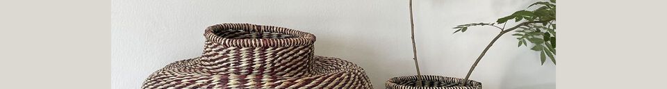 Material Details Vilo light and brown natural fiber basket